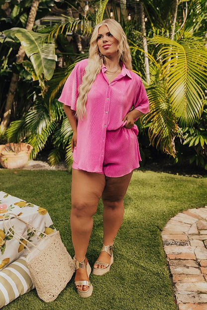 Tour The Town Pleated Top In Pink Curves
