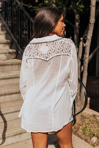 Enchanting Escapes Button Up In Ivory
