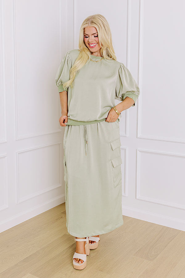 Central Park Stroll Shift Top in Sage Curves