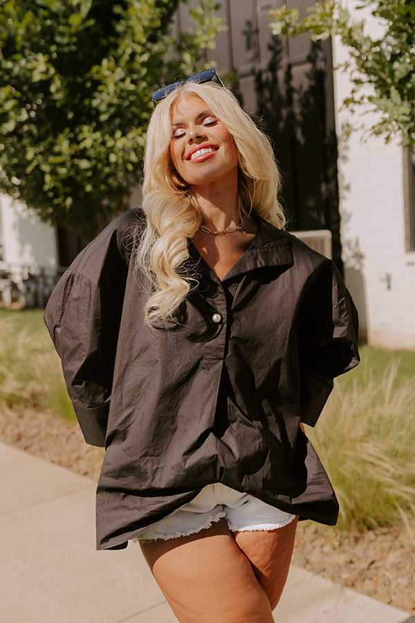 Manhattan Meeting Shift Top In Black Curves