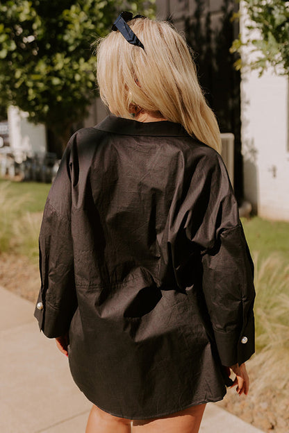 Manhattan Meeting Shift Top In Black Curves