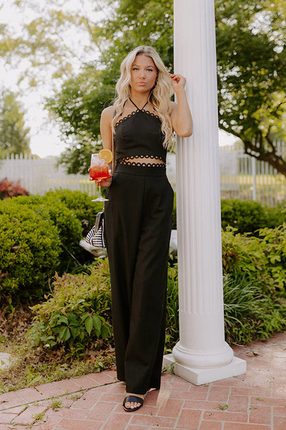Penthouse Chic Linen-Blend Halter Top