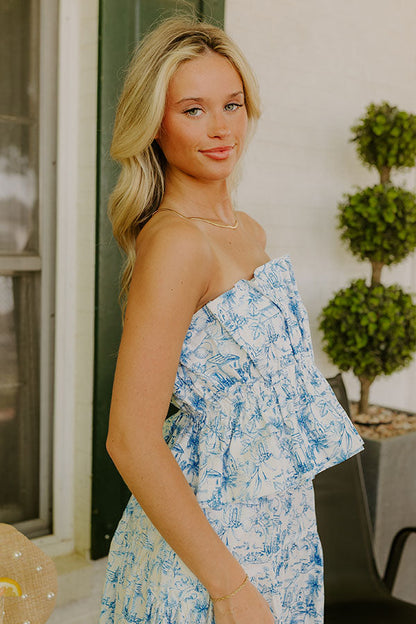 Villa Charm Pleated Top In Blue
