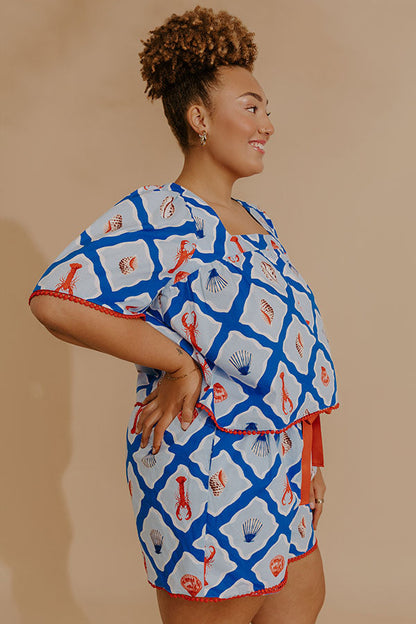 Seashore Chic Shift Top Curves