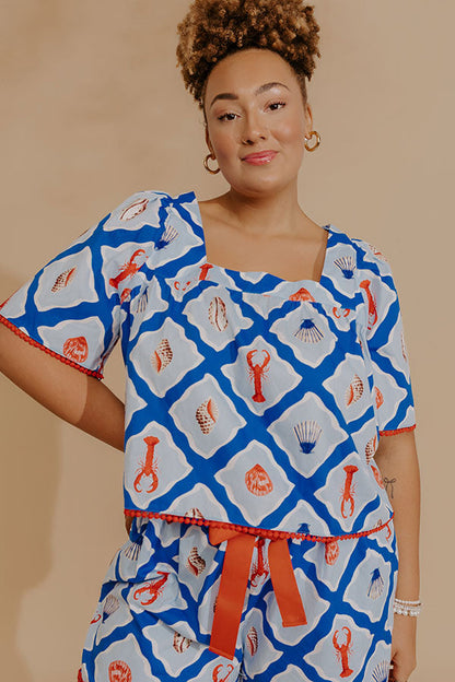 Seashore Chic Shift Top Curves