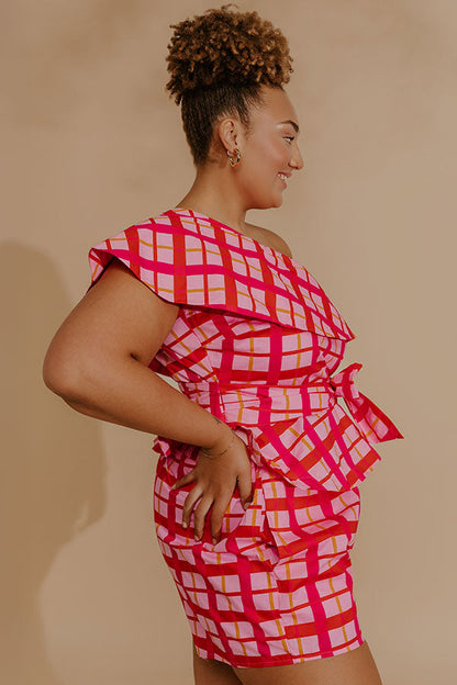Pretty Chic One Shoulder Plaid Top Curves