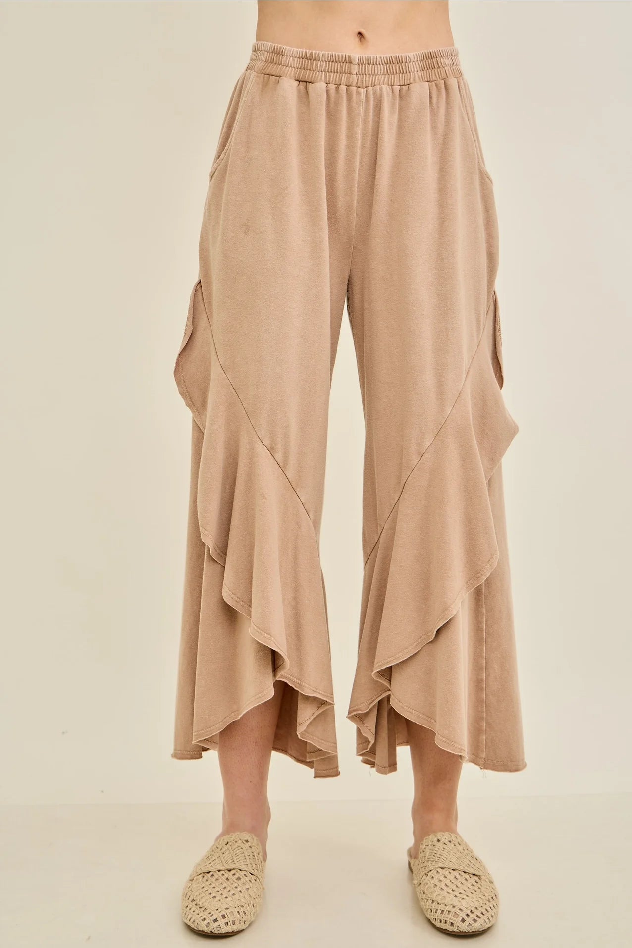 Latte Flow Ruffle Lounge Pants